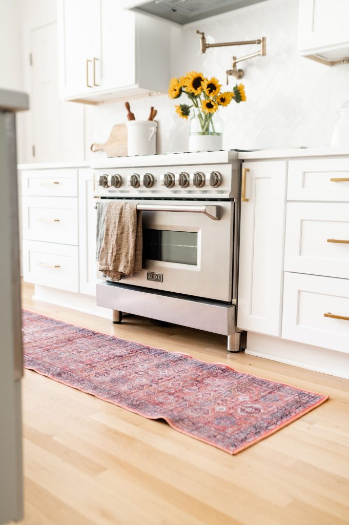 A MACHINE WASHABLE RUG FOR OUR KITCHEN